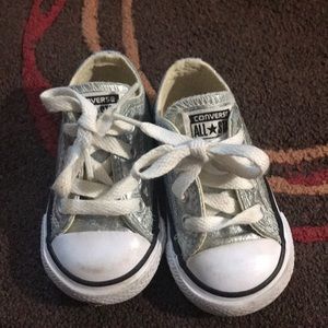 Silver converse toddler shoe size 4